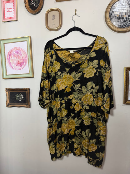 3x Rose Floral Top