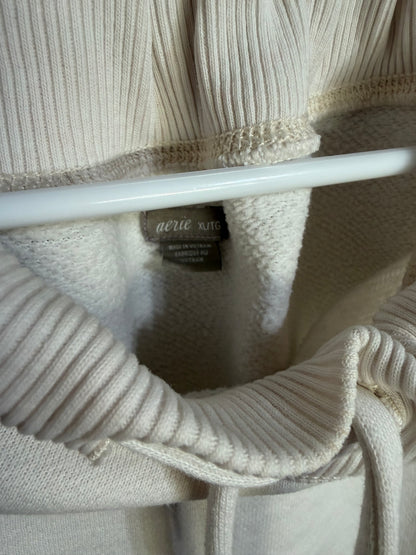 XL Tie Collar Sweatshirt *small call out