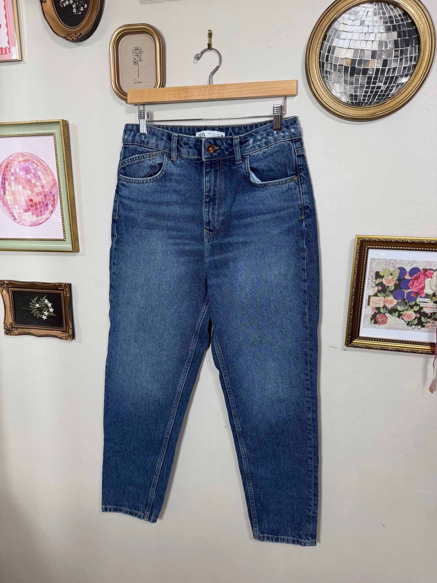 Size 8 Straight Leg Jeans