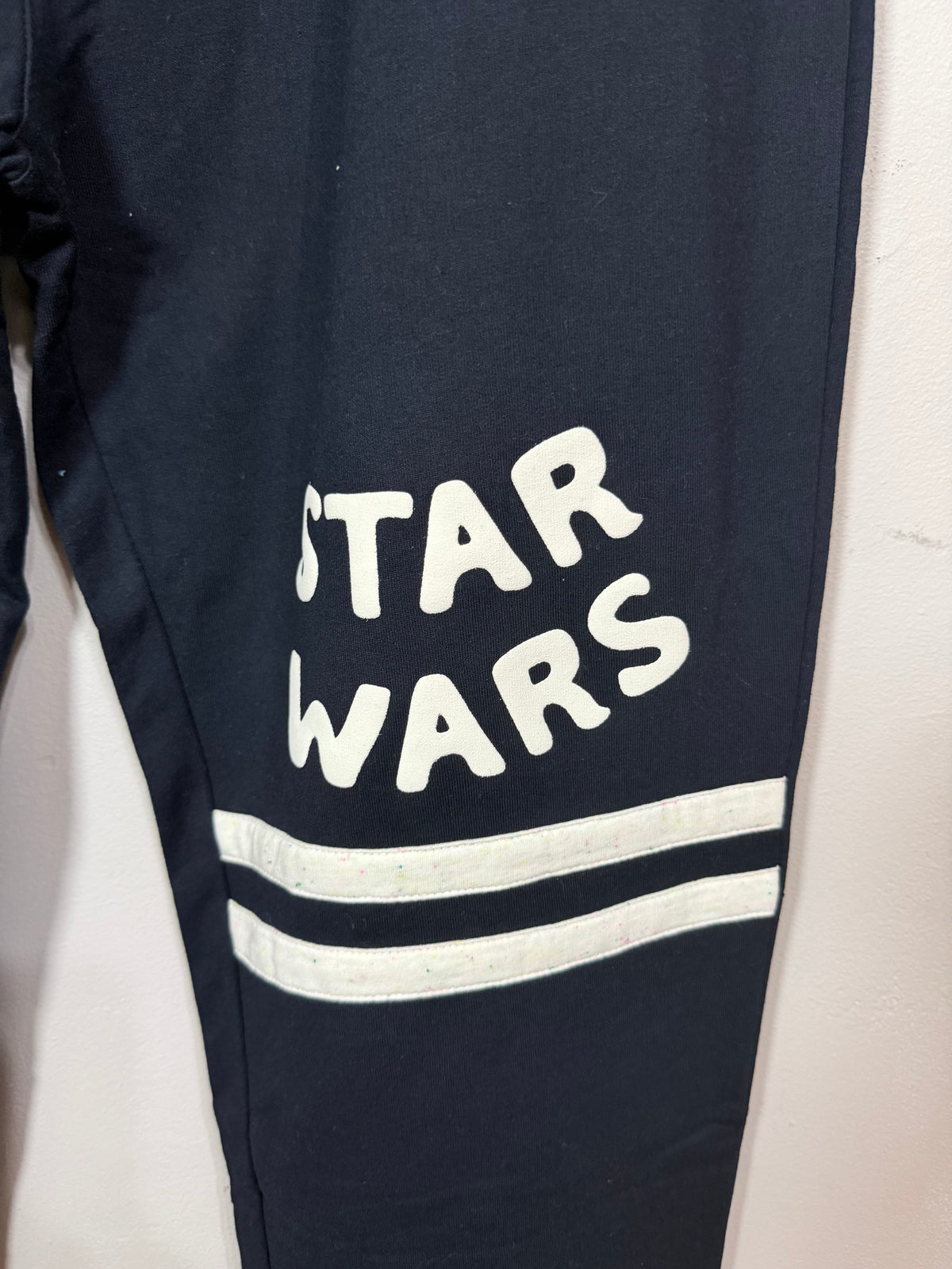 M & L Star Wars NWT Black Sweats