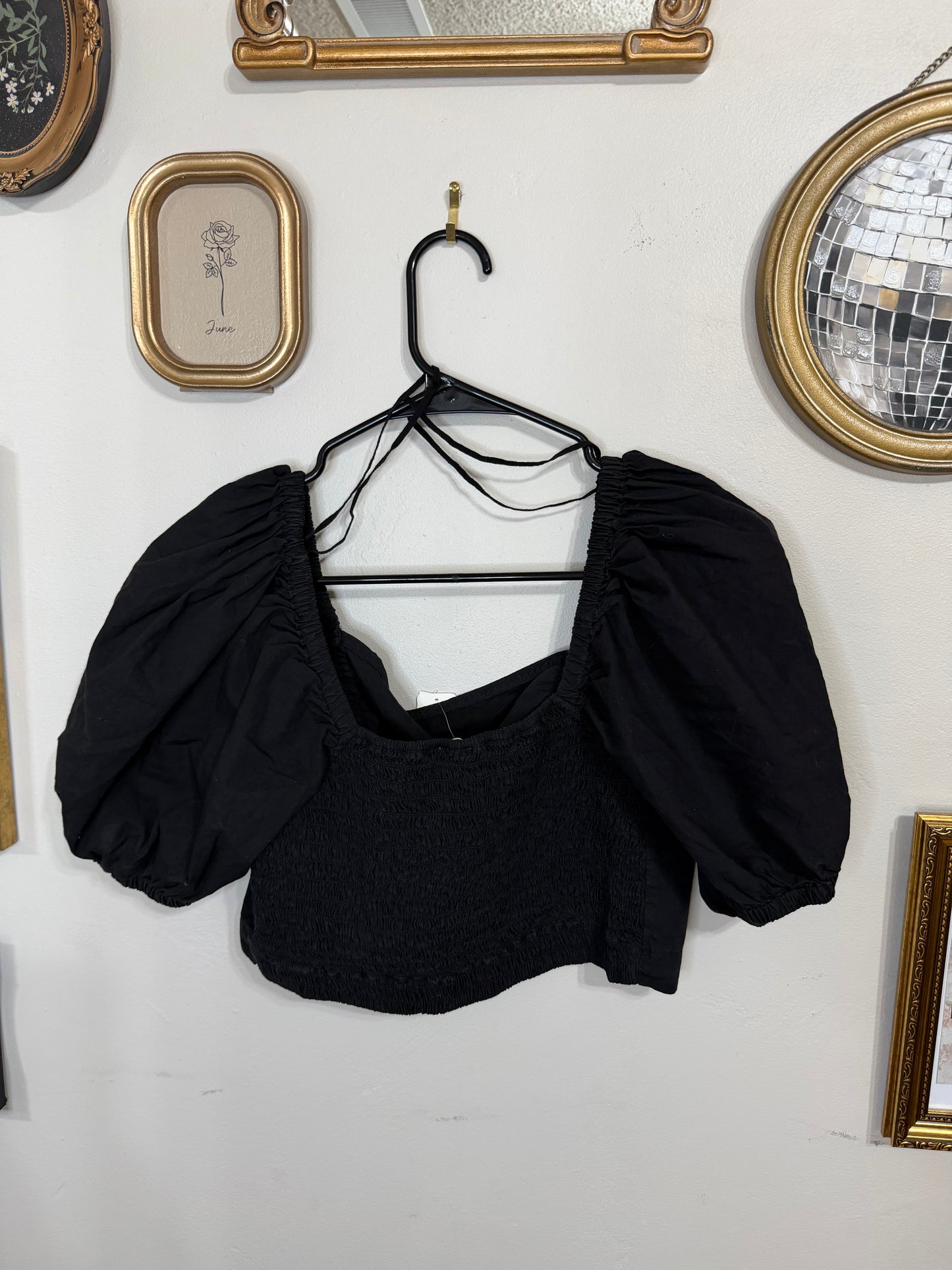Medium NWT Black Crop Top