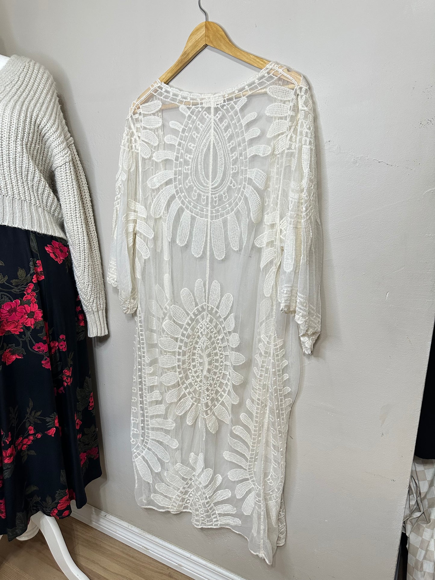 Large Lace Kimono (Longer Sleeve)