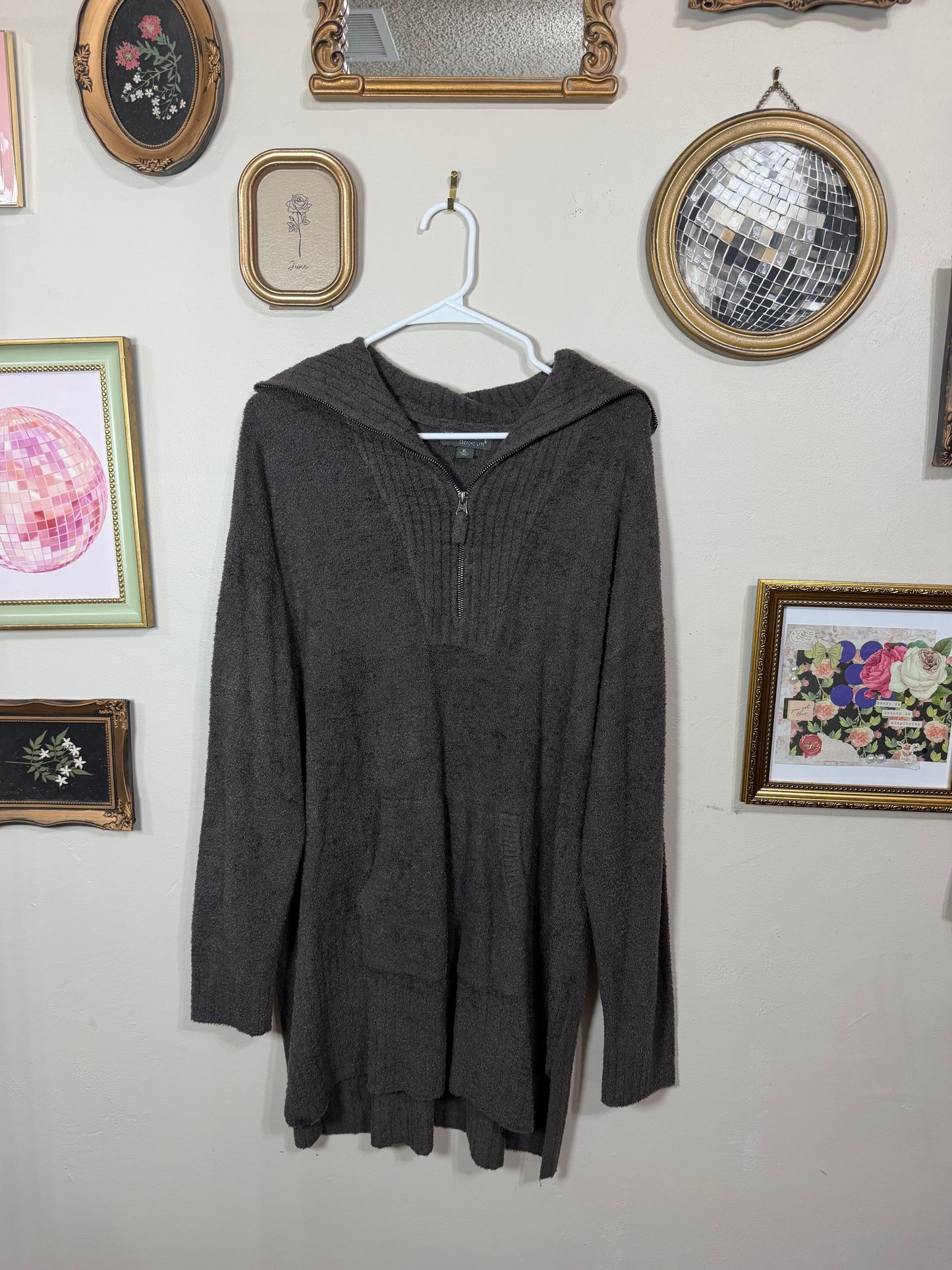 XL Grey Charcoal Quarter Zip Sweater w/ Kangaroo Pocket