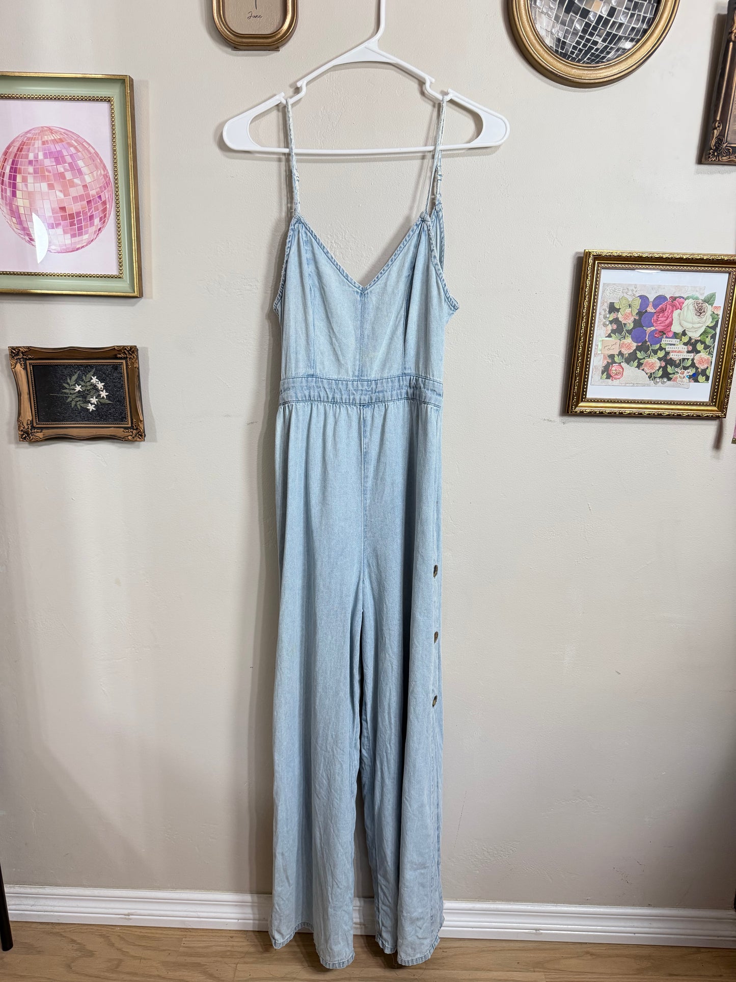 Small Light Wash Denim Flare Jumpsuit *small call out