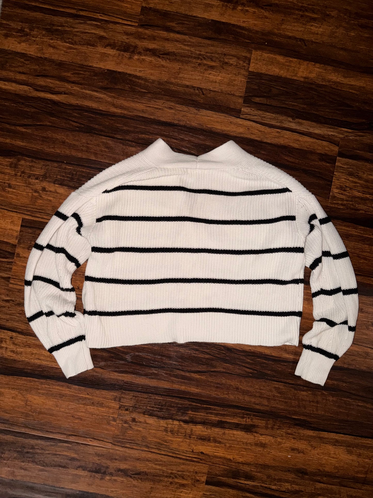 XS/S Universal Thread White Black Striped Oversized Cardigan