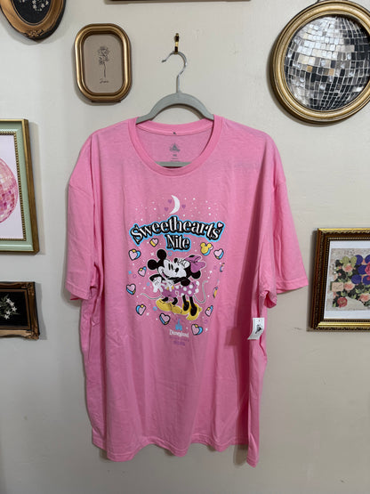 2xl NWT Disneyland Sweethearts Nite Graphic Tee