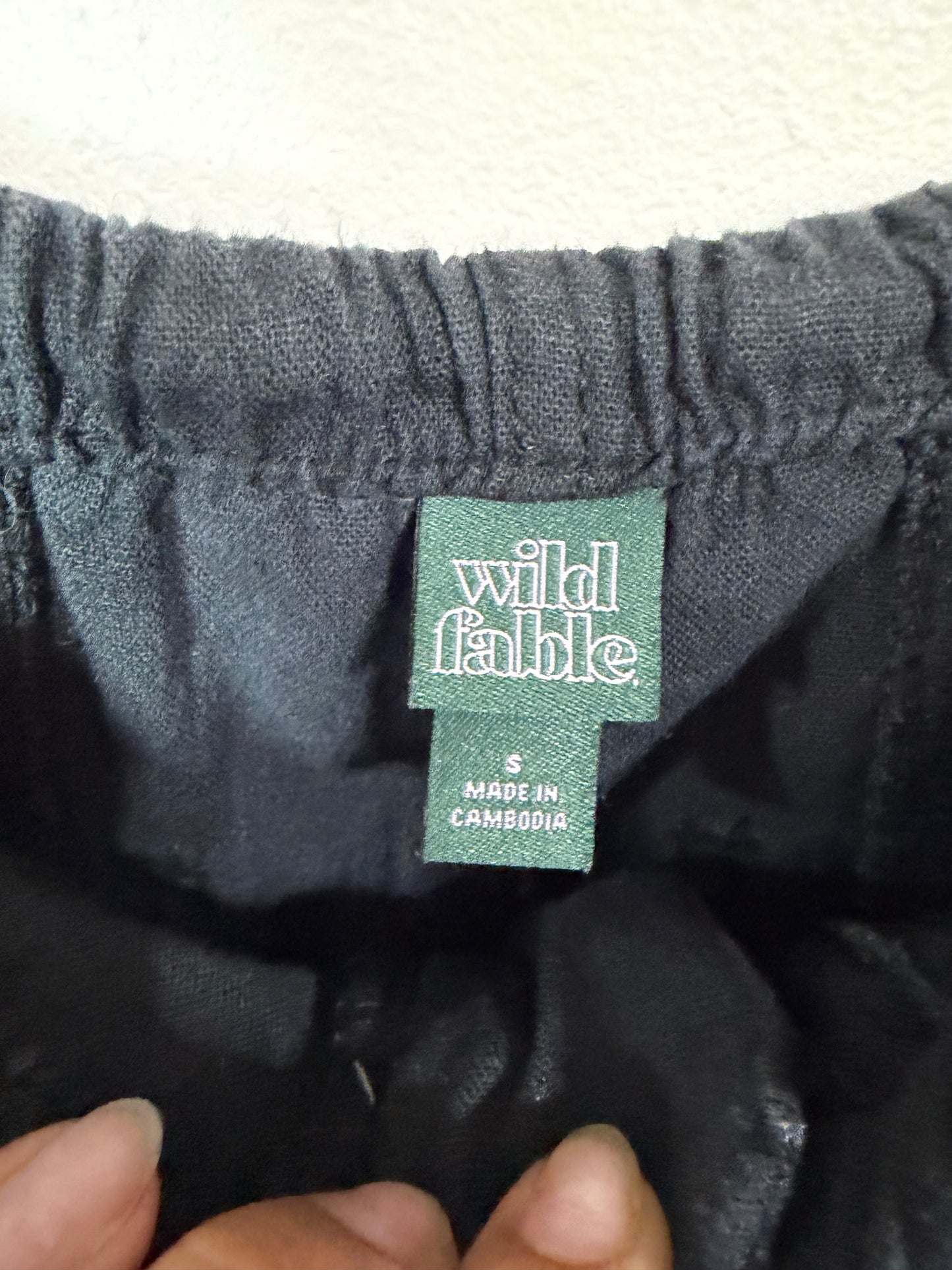 Small Black Straight Leg Linen Cargos w/ Ankle Tie