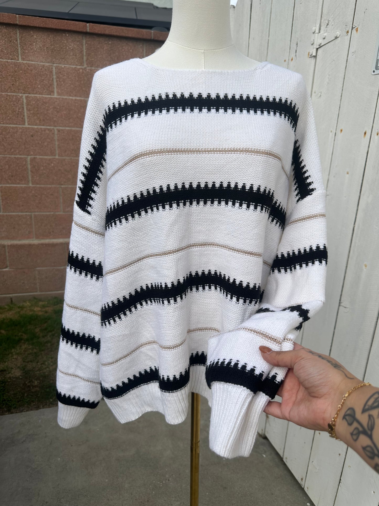 L/XL Holiday Sweater