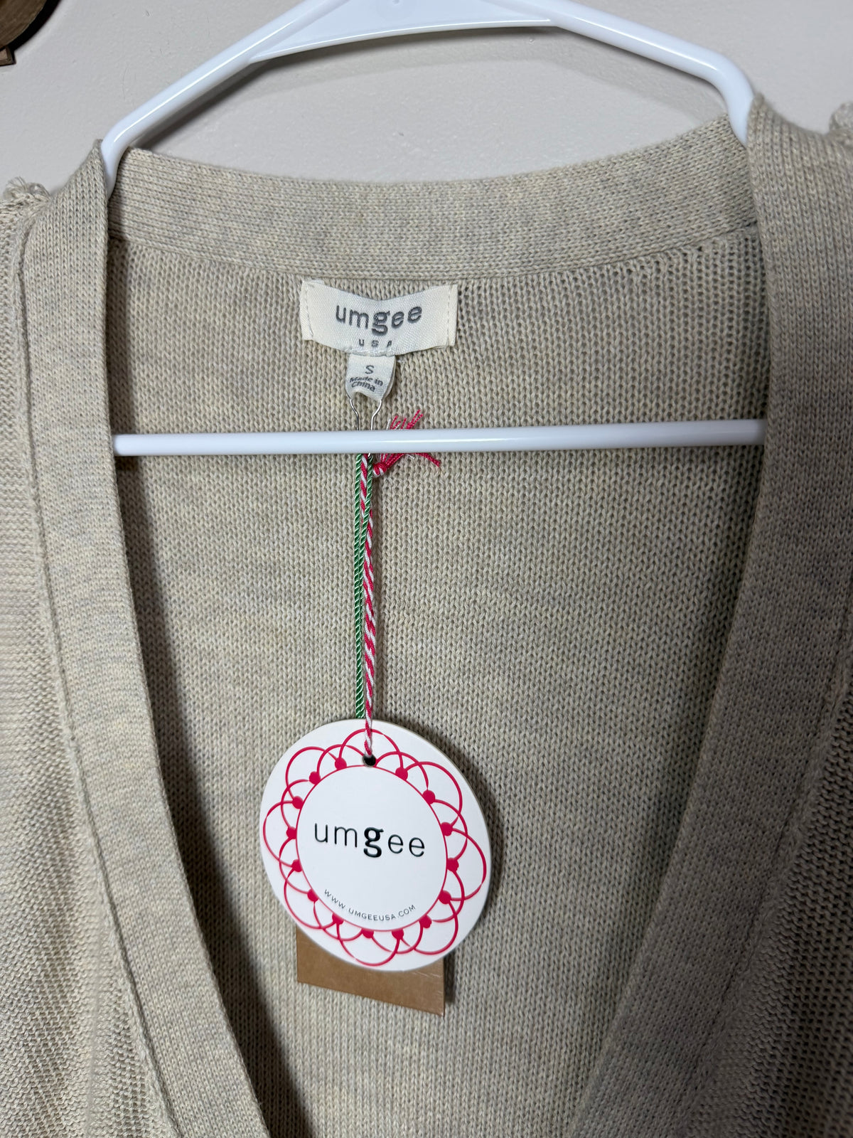 Small (up to med) NWT Beige Cardigan w/ Button Detail
