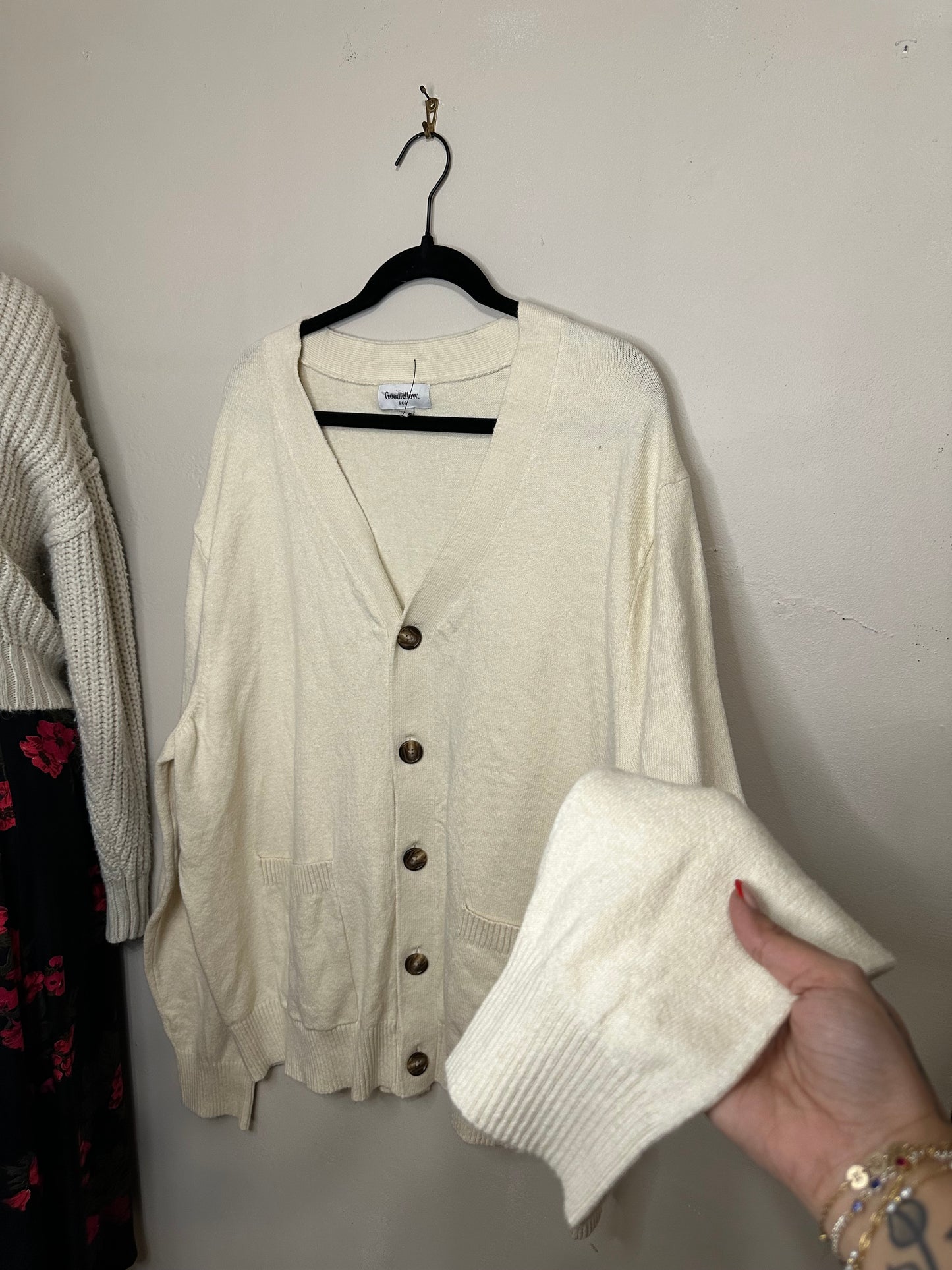 XXL Cream Cardigan