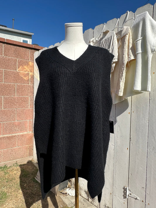NWT Medium/Large Black Knit Vest