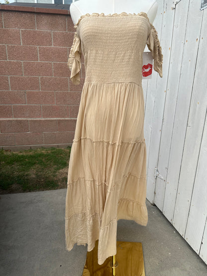 NWT XL Off Shoulder Tan Dress