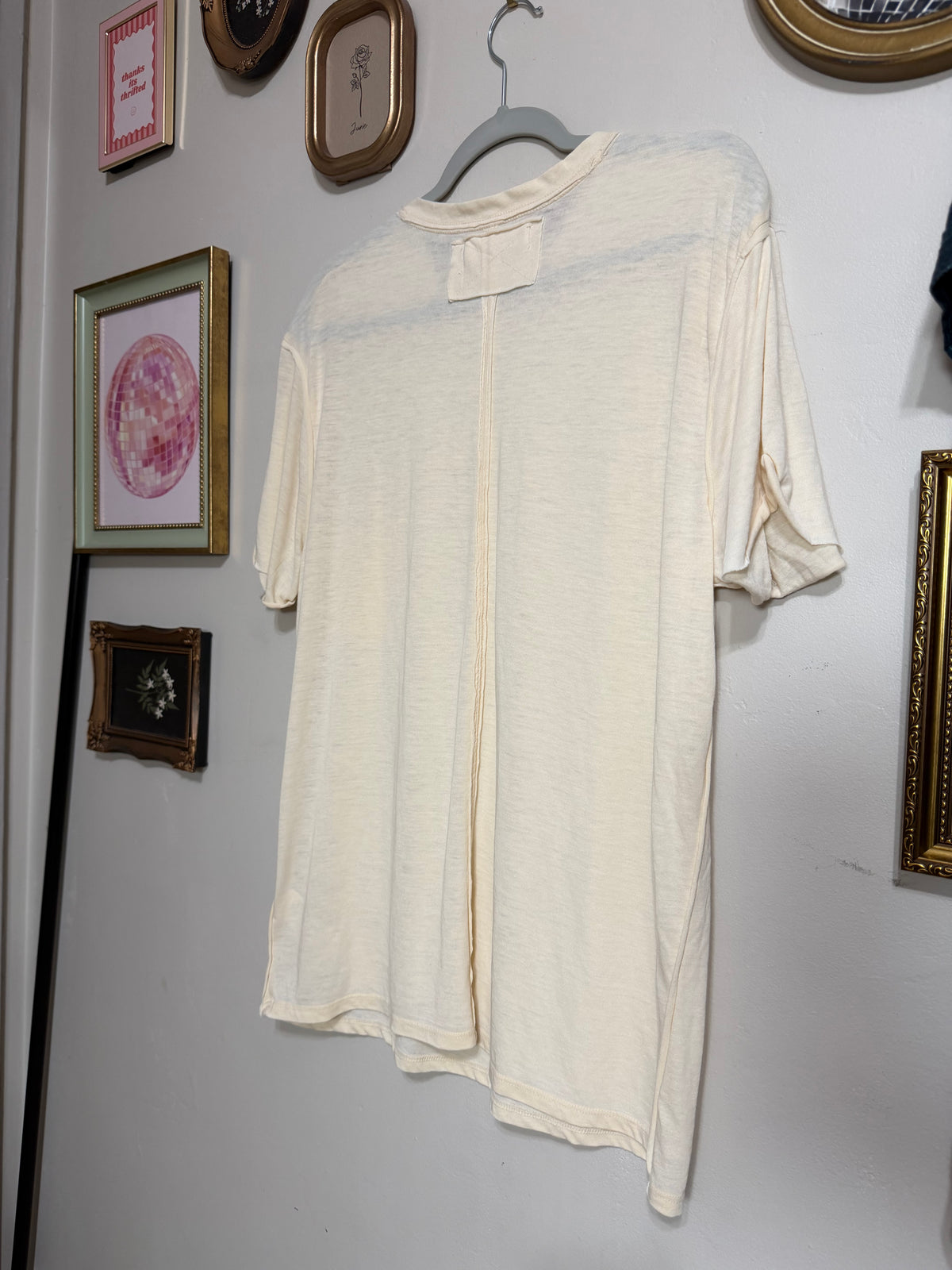 Medium Cream Pocket oversized Tee
