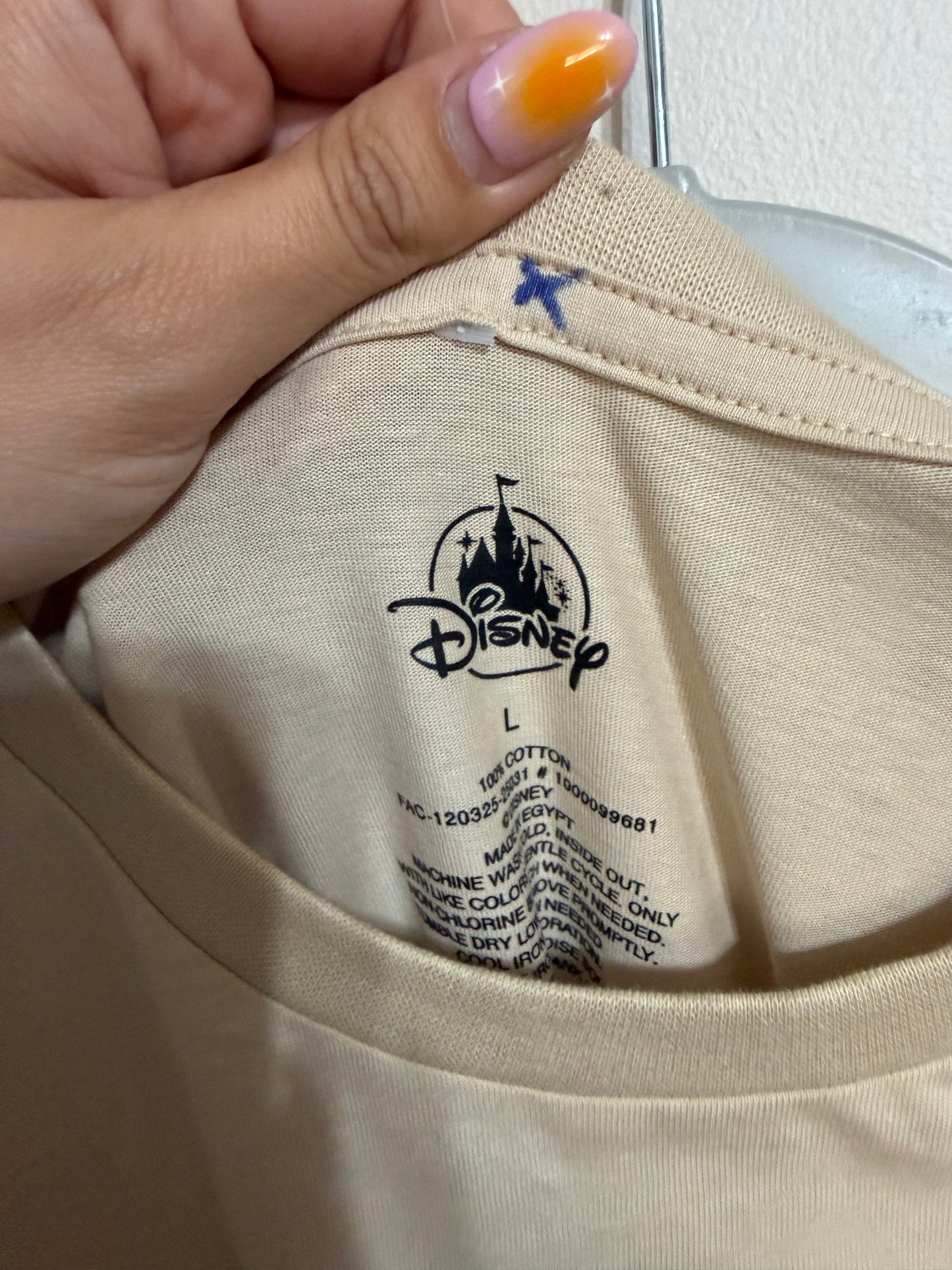 Large NWOT Disneyland Characters Graphic Tee