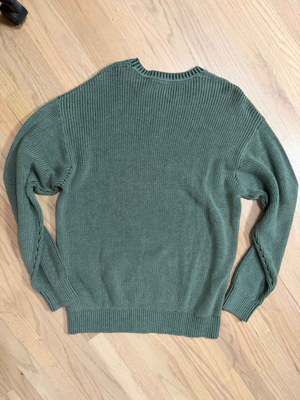 Large NWT Green Ribbed Sweater