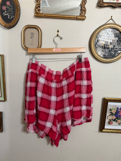 3x Checkered Pink Shorts
