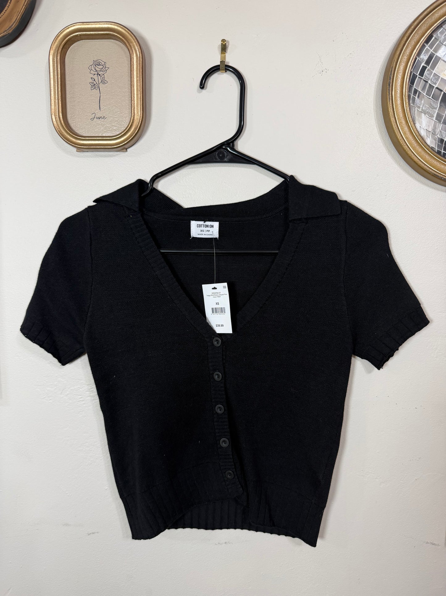 XS NWT Black Collar Button Up Short Sleeve Top