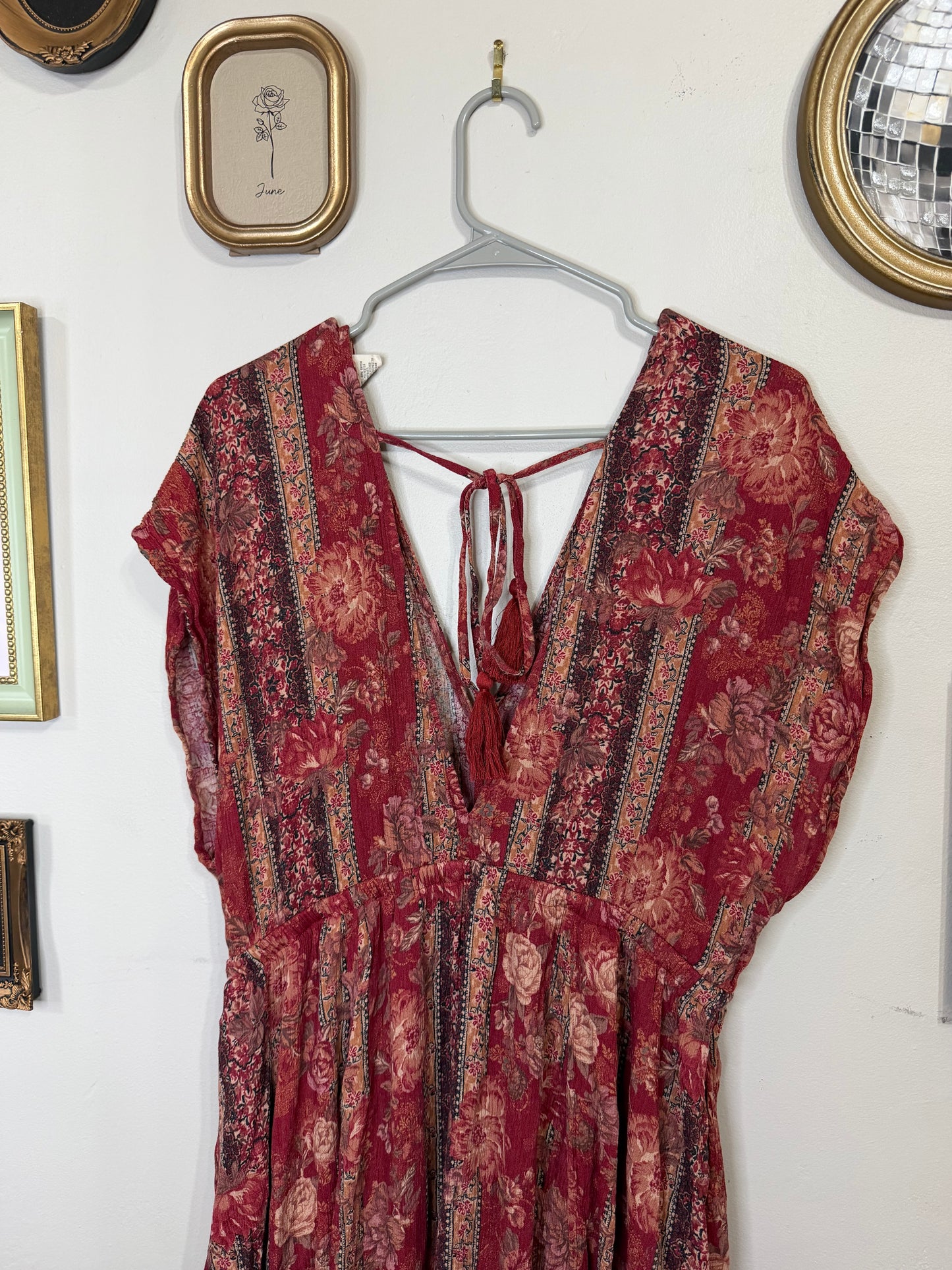 0x Rose Floral MIDI Dress