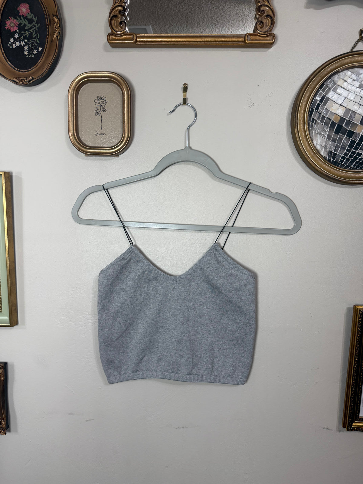 M/L Grey Thin Strapped Crop Tank/Bra