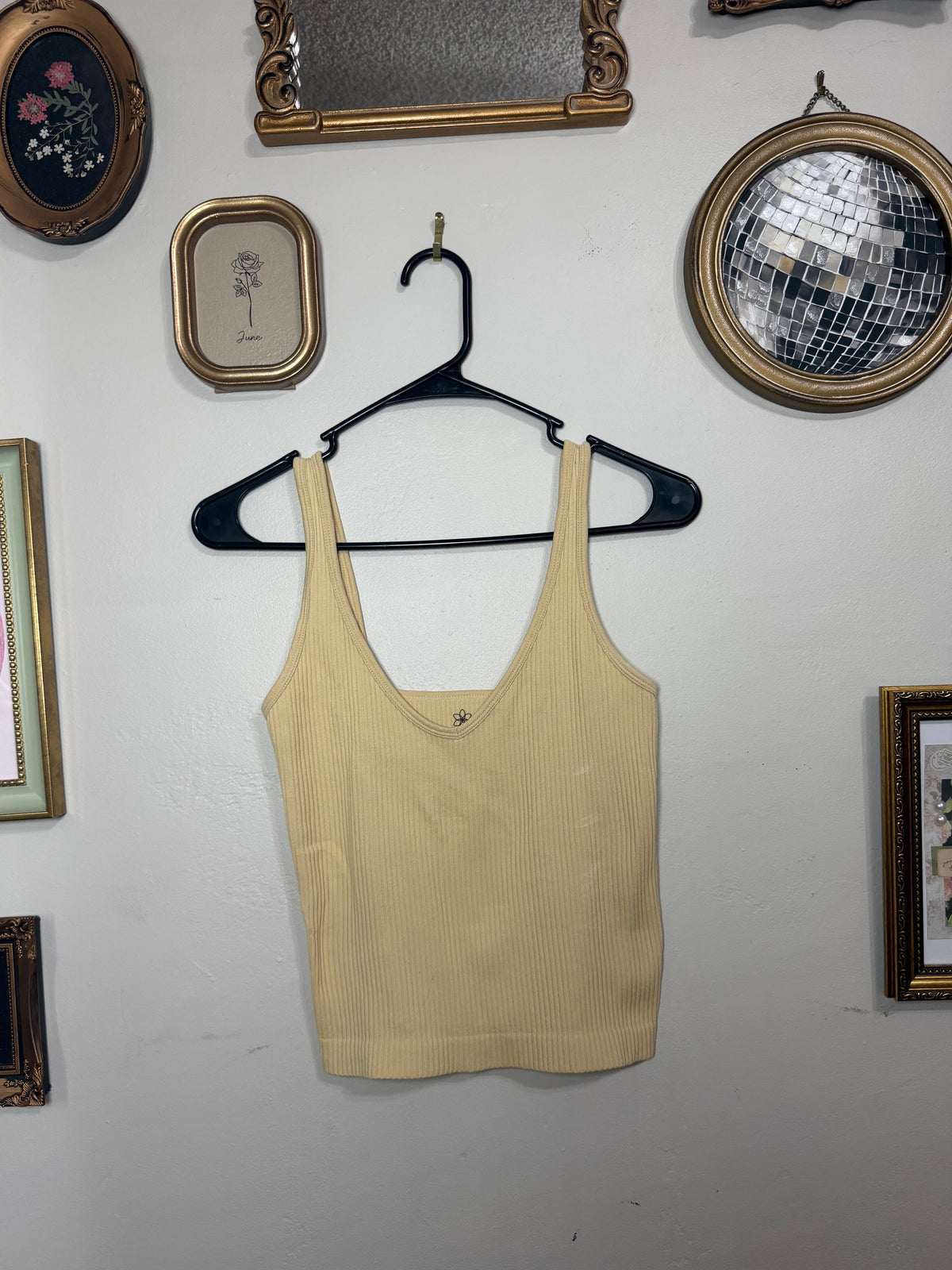 L/XL Cream Yellow Ribbed Tank Top
