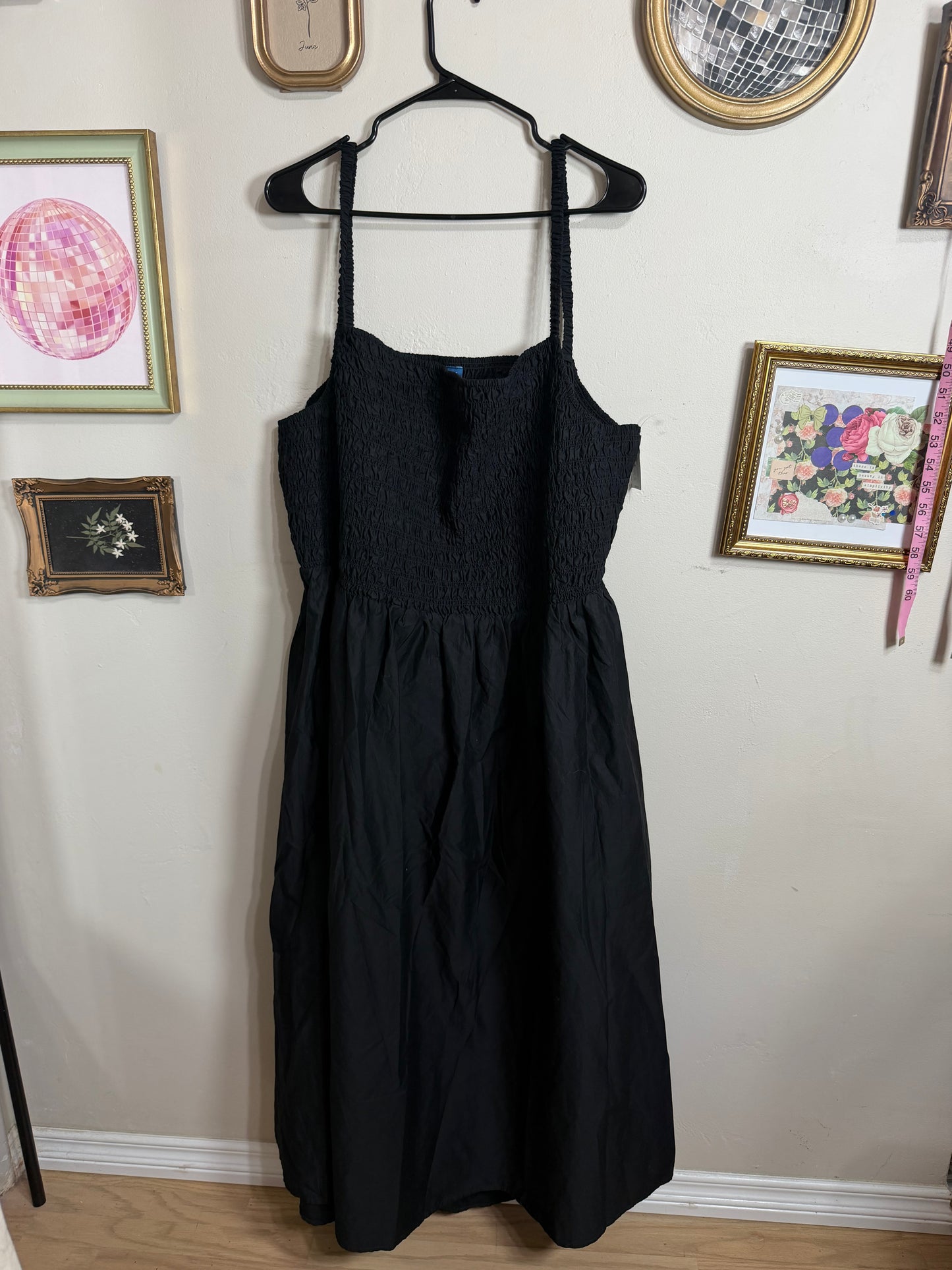 4x NWT Black Dress w/ Back Cut Out
