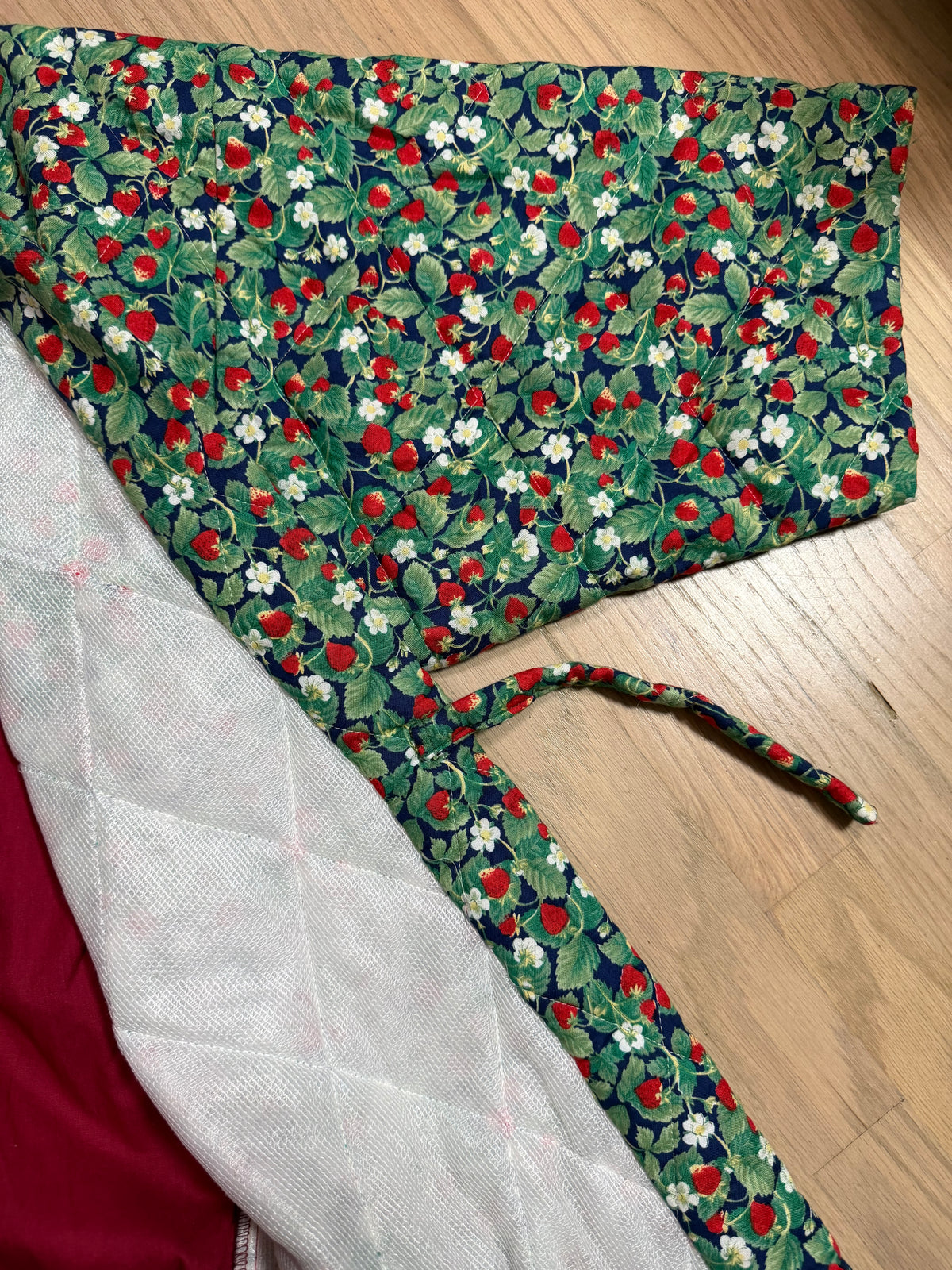 Medium Strawberry Print Robe