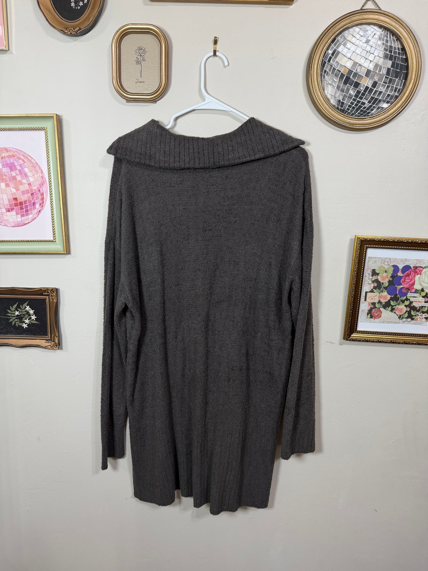 XL Grey Charcoal Quarter Zip Sweater w/ Kangaroo Pocket