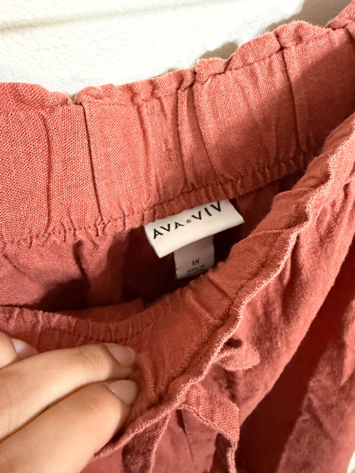 1x Rust Linen Rayon Shorts w/ Pockets & Drawstring