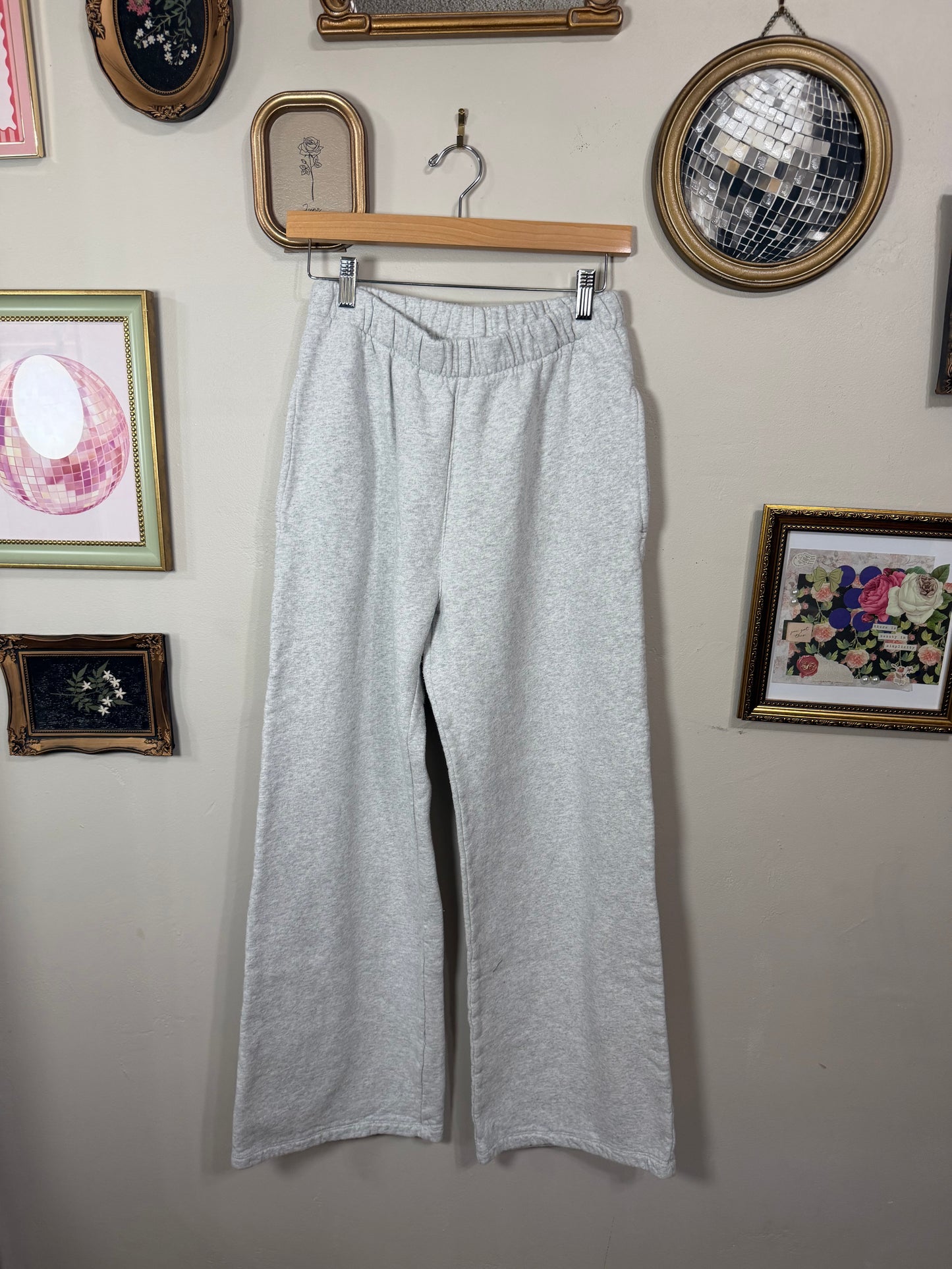 OS (Best XS-M) Light Grey Sweatpants w/ Pockets