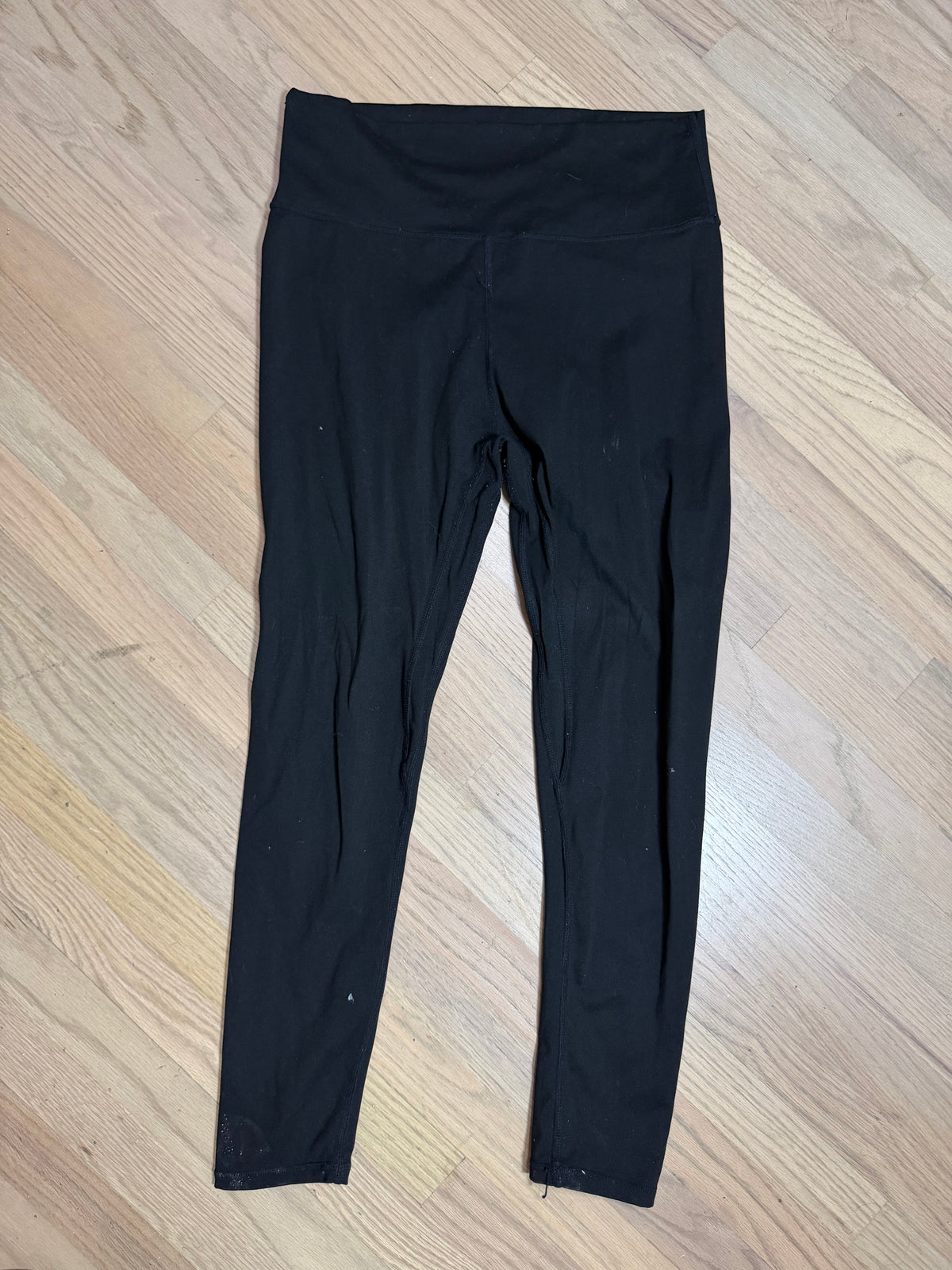 Small/Medium Black Leggings *small call out
