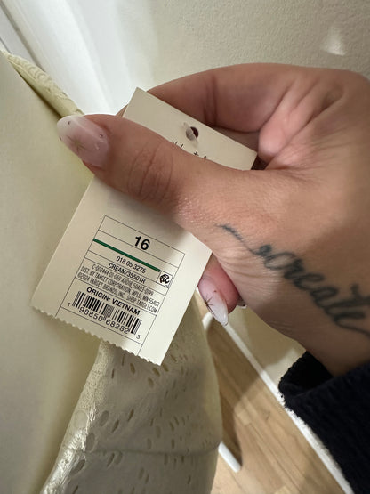 NWT Size 16 Cream Crochet Skirt