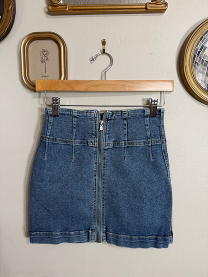 Size 25 Virgo Denim Zipper Light Wash Skirt