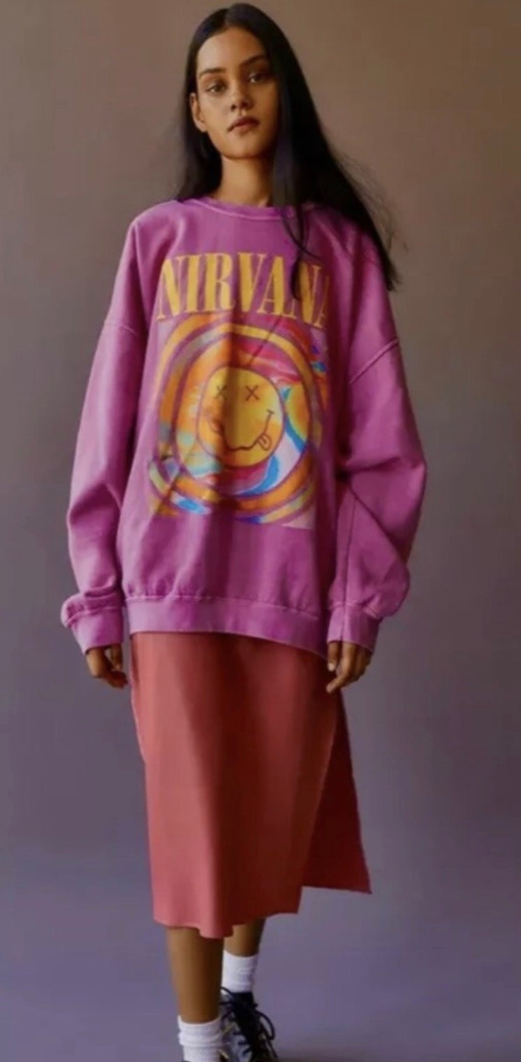 L/XL Nirvana Pink Oversized Crewneck