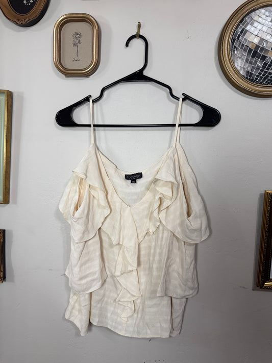 US 10 Cream Ruffle Top 3/4 Sleeve