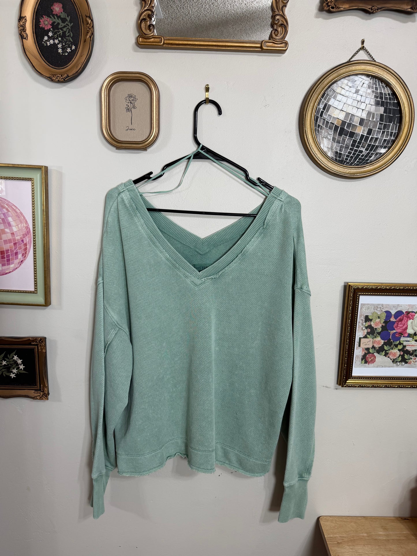 XS Vneck Sweater